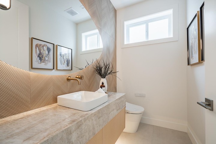 Photo 16 at 2561 W 2nd Avenue, Kitsilano, Vancouver West