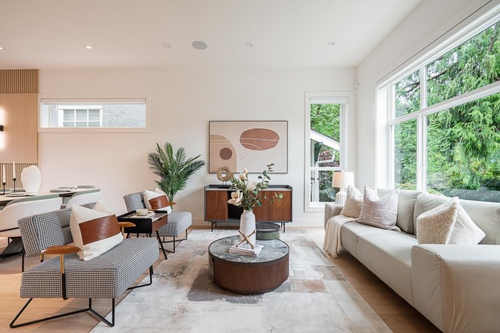 Photo 3 at 2561 W 2nd Avenue, Kitsilano, Vancouver West