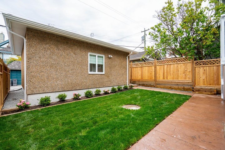 Photo 36 at 2561 W 2nd Avenue, Kitsilano, Vancouver West