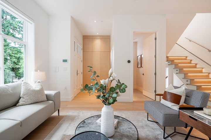 Photo 5 at 2561 W 2nd Avenue, Kitsilano, Vancouver West