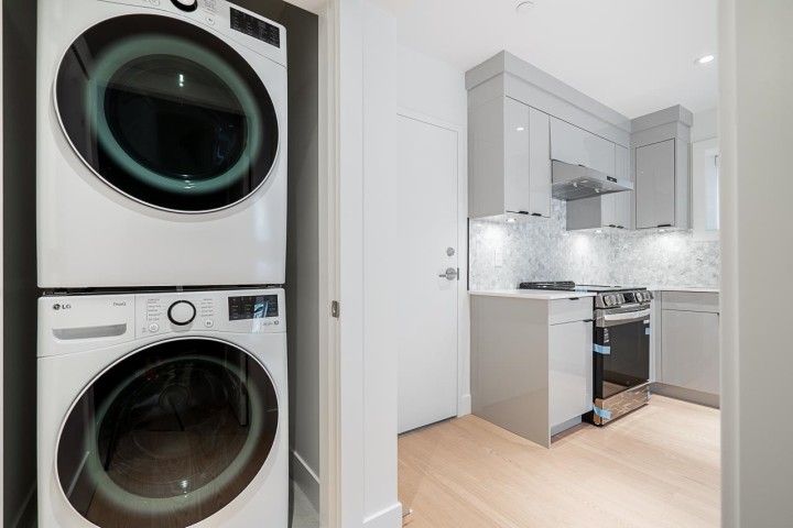 Photo 34 at 2561 W 2nd Avenue, Kitsilano, Vancouver West