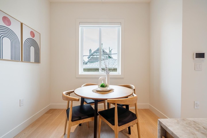 Photo 15 at 2561 W 2nd Avenue, Kitsilano, Vancouver West