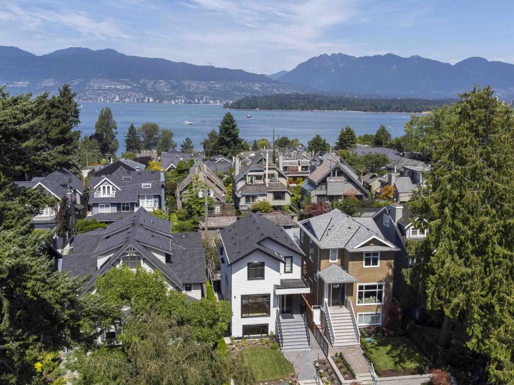 Photo 39 at 2561 W 2nd Avenue, Kitsilano, Vancouver West