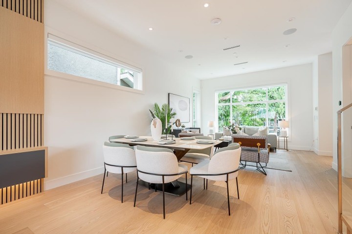 Photo 8 at 2561 W 2nd Avenue, Kitsilano, Vancouver West