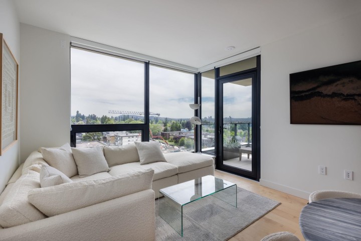 Photo 2 at 901 - 135 E 13th Street, Central Lonsdale, North Vancouver