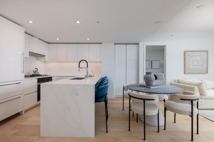 Photo 1 at 901 - 135 E 13th Street, Central Lonsdale, North Vancouver