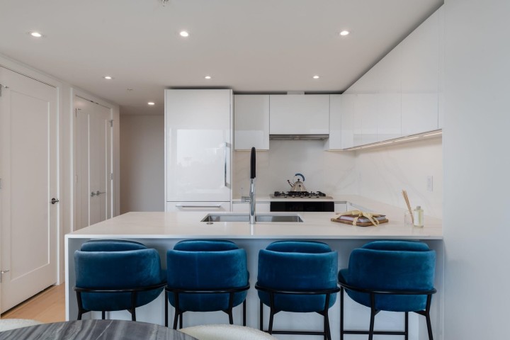 Photo 10 at 901 - 135 E 13th Street, Central Lonsdale, North Vancouver