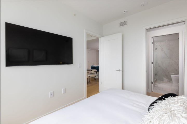 Photo 15 at 901 - 135 E 13th Street, Central Lonsdale, North Vancouver