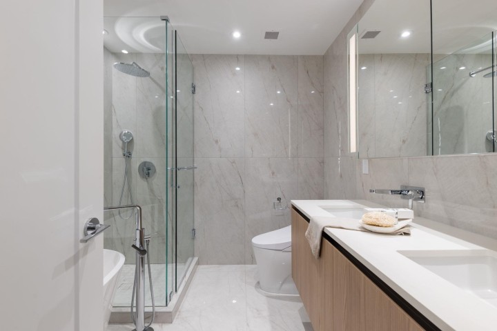 Photo 23 at 302 - 135 E 13th Street, Central Lonsdale, North Vancouver