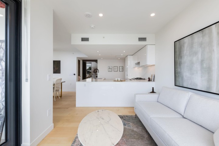 Photo 7 at 302 - 135 E 13th Street, Central Lonsdale, North Vancouver