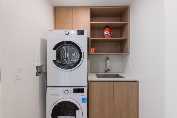 Photo 28 at 302 - 135 E 13th Street, Central Lonsdale, North Vancouver