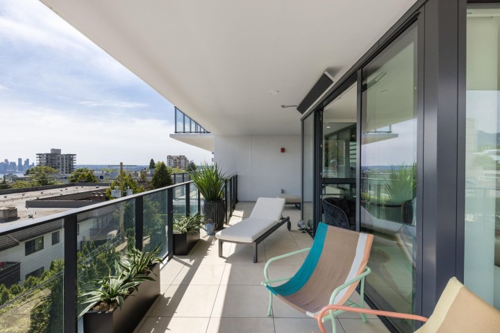 Photo 33 at 302 - 135 E 13th Street, Central Lonsdale, North Vancouver