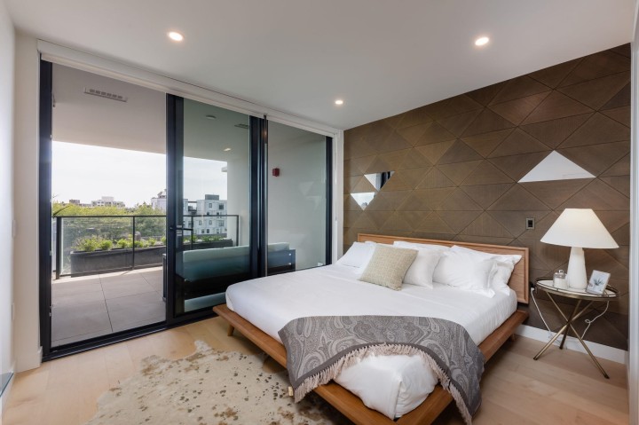 Photo 19 at 302 - 135 E 13th Street, Central Lonsdale, North Vancouver