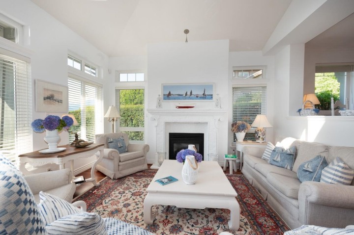 Photo 4 at 15 Beach Drive, Furry Creek, West Vancouver