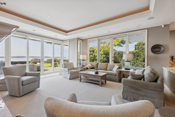 Photo 7 at 2406 Bellevue Avenue, Dundarave, West Vancouver