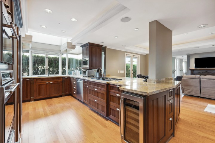 Photo 15 at 2406 Bellevue Avenue, Dundarave, West Vancouver