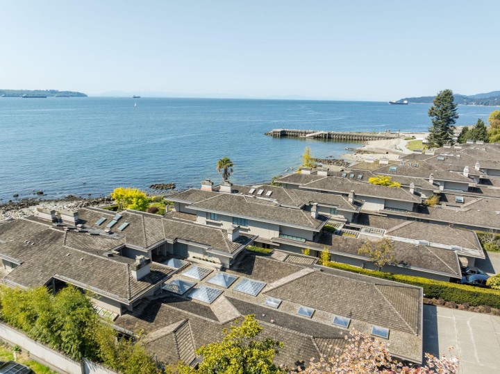 Photo 40 at 2406 Bellevue Avenue, Dundarave, West Vancouver