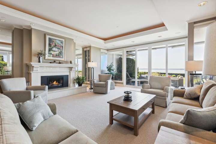 Photo 8 at 2406 Bellevue Avenue, Dundarave, West Vancouver