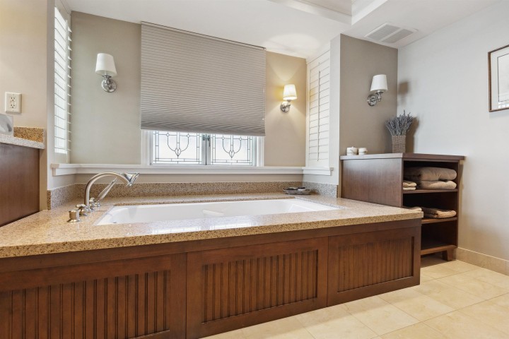 Photo 21 at 2406 Bellevue Avenue, Dundarave, West Vancouver