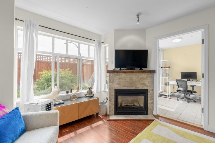 Photo 5 at 115 - 630 Roche Point Drive, Roche Point, North Vancouver