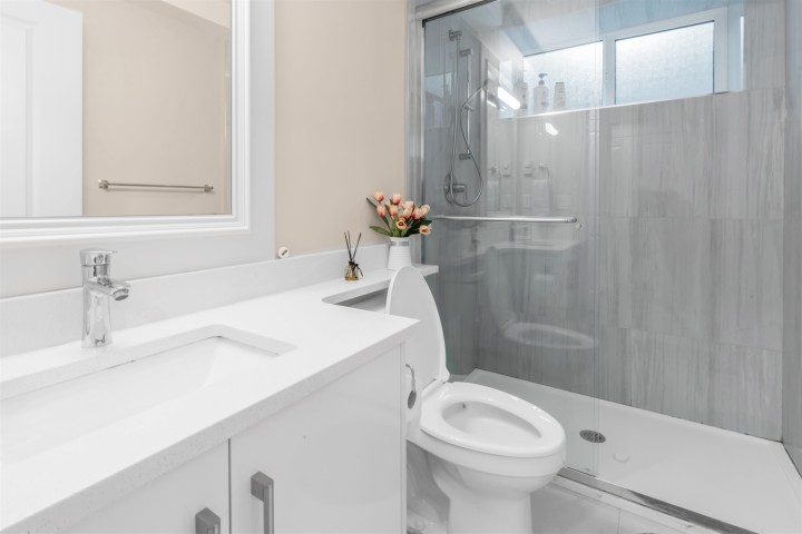 Photo 18 at 1125 Park Drive, South Granville, Vancouver West