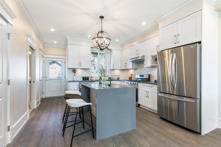 Photo 4 at 1125 Park Drive, South Granville, Vancouver West