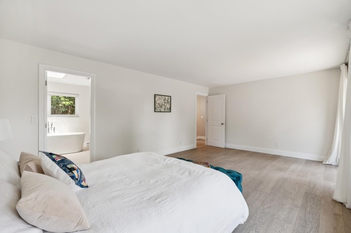 Photo 16 at 4425 Keith Road, Caulfeild, West Vancouver