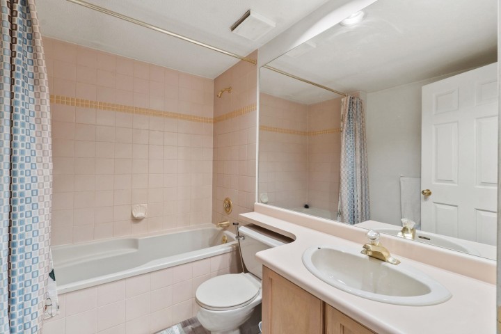 Photo 14 at 23 - 2133 St. Georges Avenue, Central Lonsdale, North Vancouver