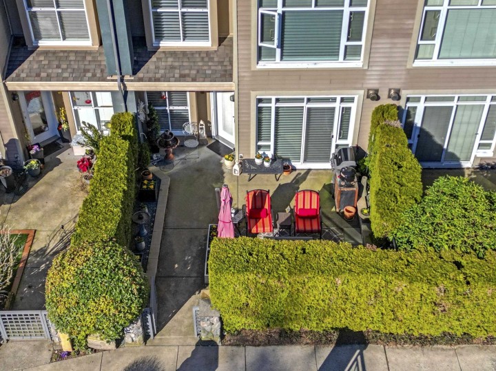 Photo 6 at 112 - 3600 Windcrest Drive, Roche Point, North Vancouver