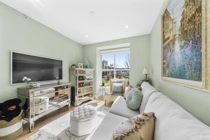 Photo 30 at 112 - 3600 Windcrest Drive, Roche Point, North Vancouver