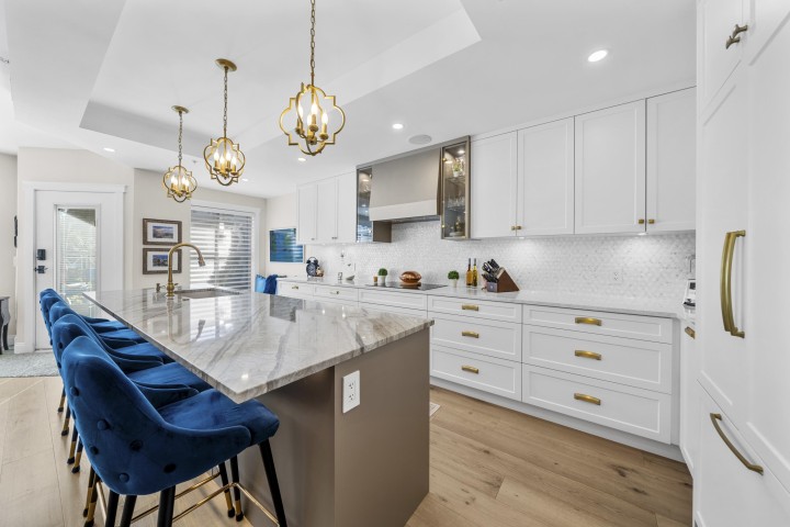 Photo 11 at 112 - 3600 Windcrest Drive, Roche Point, North Vancouver