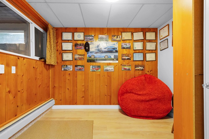 Photo 23 at 4540 Mountain Highway, Lynn Valley, North Vancouver