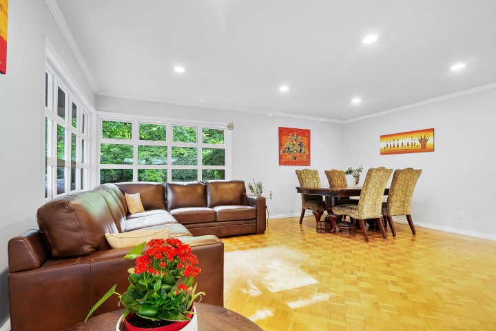 Photo 6 at 4540 Mountain Highway, Lynn Valley, North Vancouver