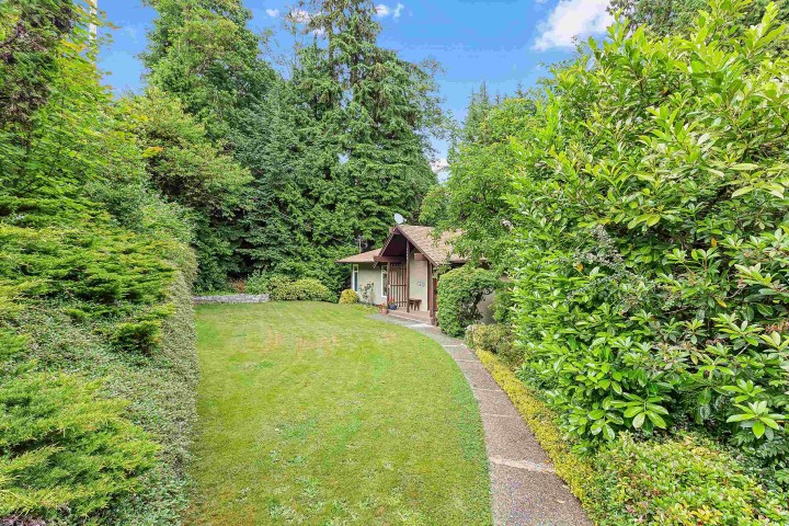 Photo 3 at 4540 Mountain Highway, Lynn Valley, North Vancouver