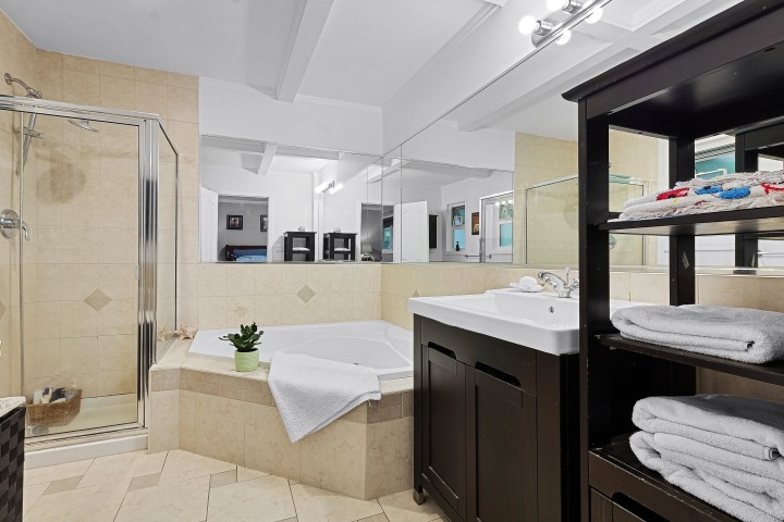 Photo 20 at 4540 Mountain Highway, Lynn Valley, North Vancouver