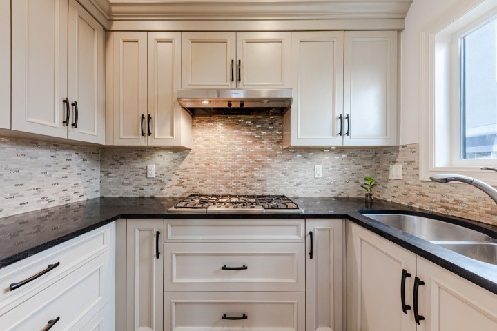 Photo 10 at 3715 W 22nd Avenue, Dunbar, Vancouver West