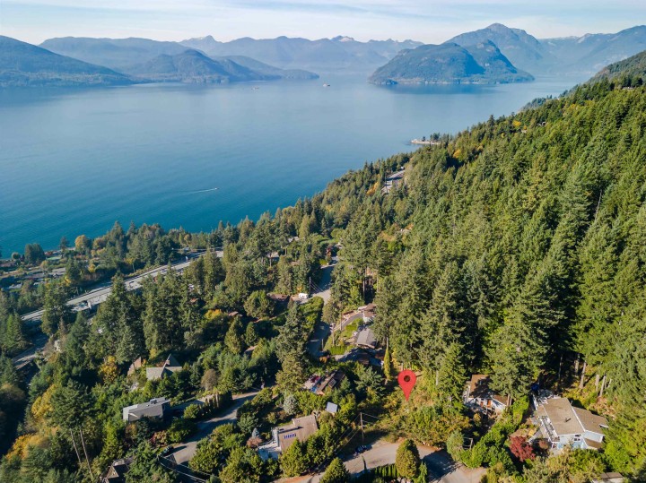 Photo 14 at 475 Bayview Road, Lions Bay, West Vancouver