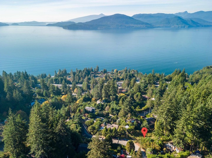 Photo 15 at 475 Bayview Road, Lions Bay, West Vancouver