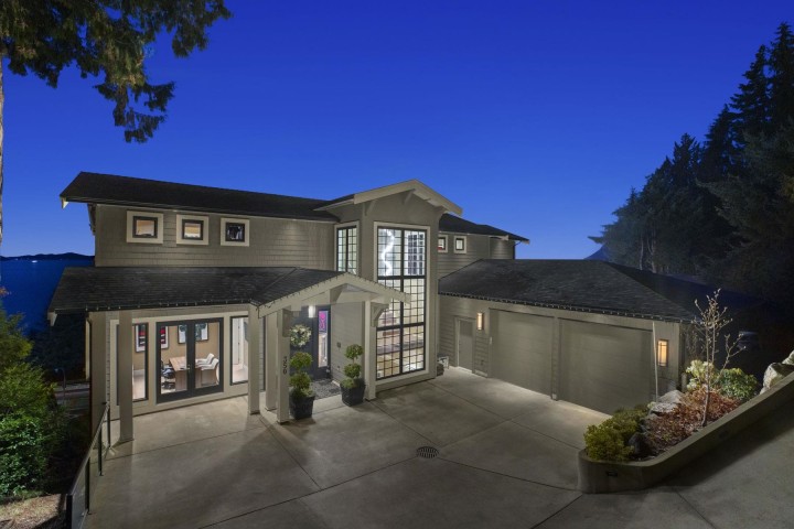 Photo 4 at 350 Bayview Road, Lions Bay, West Vancouver