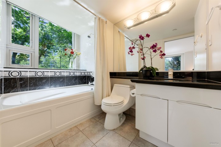 Photo 15 at 201 1520 Coal Harbour Quay, Coal Harbour, Vancouver West