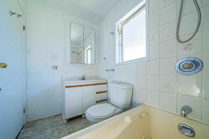 Photo 18 at 432 W 25th Street, Upper Lonsdale, North Vancouver