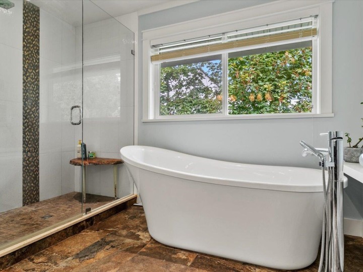 Photo 23 at 320 Moyne Drive, British Properties, West Vancouver