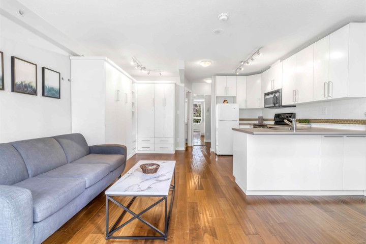 Photo 12 at 710 - 939 Homer Street, Yaletown, Vancouver West