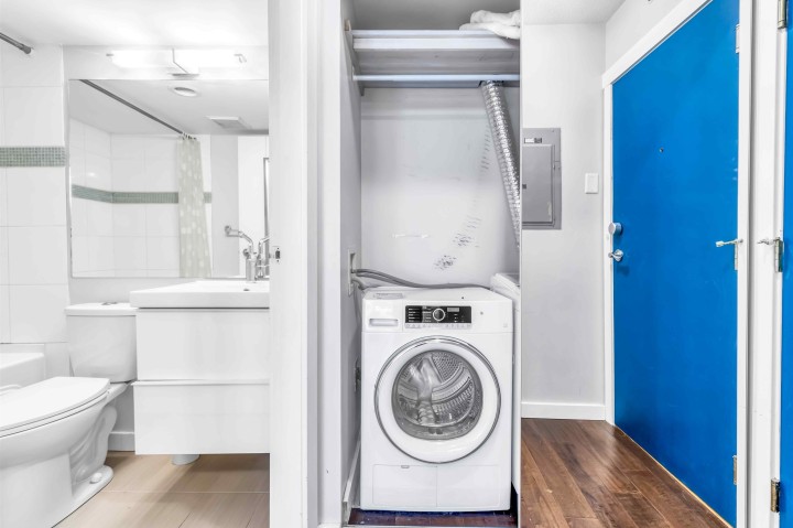 Photo 5 at 710 - 939 Homer Street, Yaletown, Vancouver West