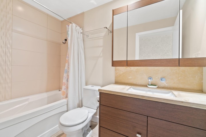 Photo 9 at 1702 - 1277 Melville Street, Coal Harbour, Vancouver West