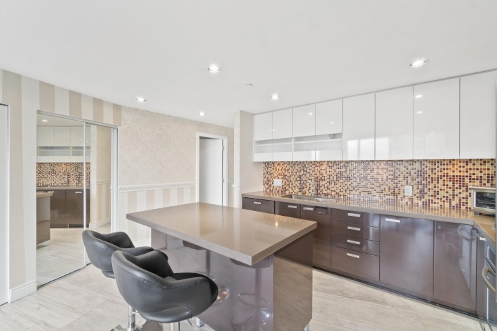 Photo 4 at 1702 - 1277 Melville Street, Coal Harbour, Vancouver West