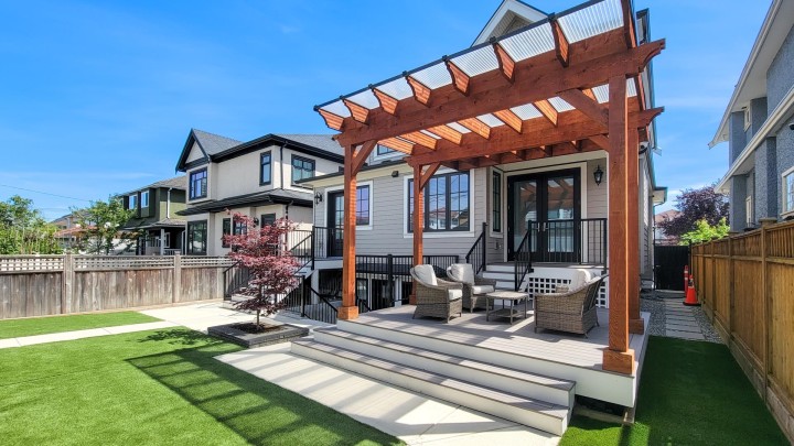 Photo 4 at 781 W 61st Avenue, Marpole, Vancouver West