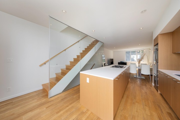 Photo 12 at 2216 Willow Street, Fairview VW, Vancouver West