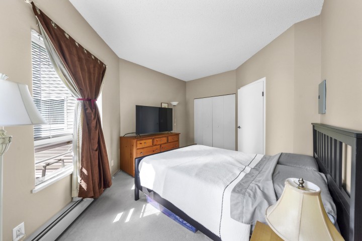 Photo 17 at 302 - 827 W 16 Street, Mosquito Creek, North Vancouver