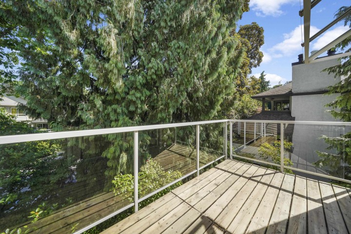 Photo 22 at 302 - 827 W 16 Street, Mosquito Creek, North Vancouver